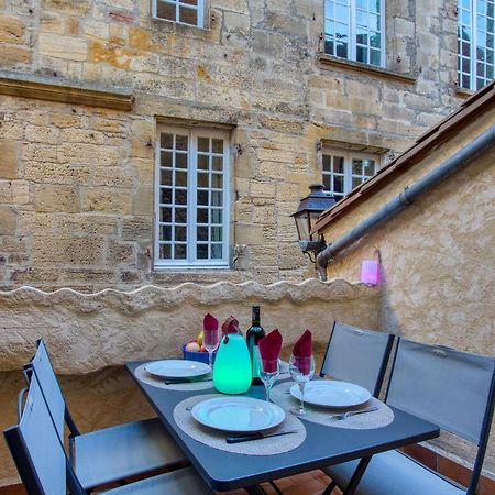 Chez Alice Appartement En Plein Centre Ville Sarlat-la-Caneda Exterior photo