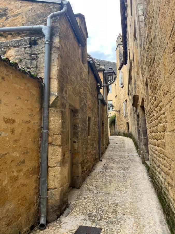 Chez Alice Appartement En Plein Centre Ville Sarlat-la-Caneda Exterior photo